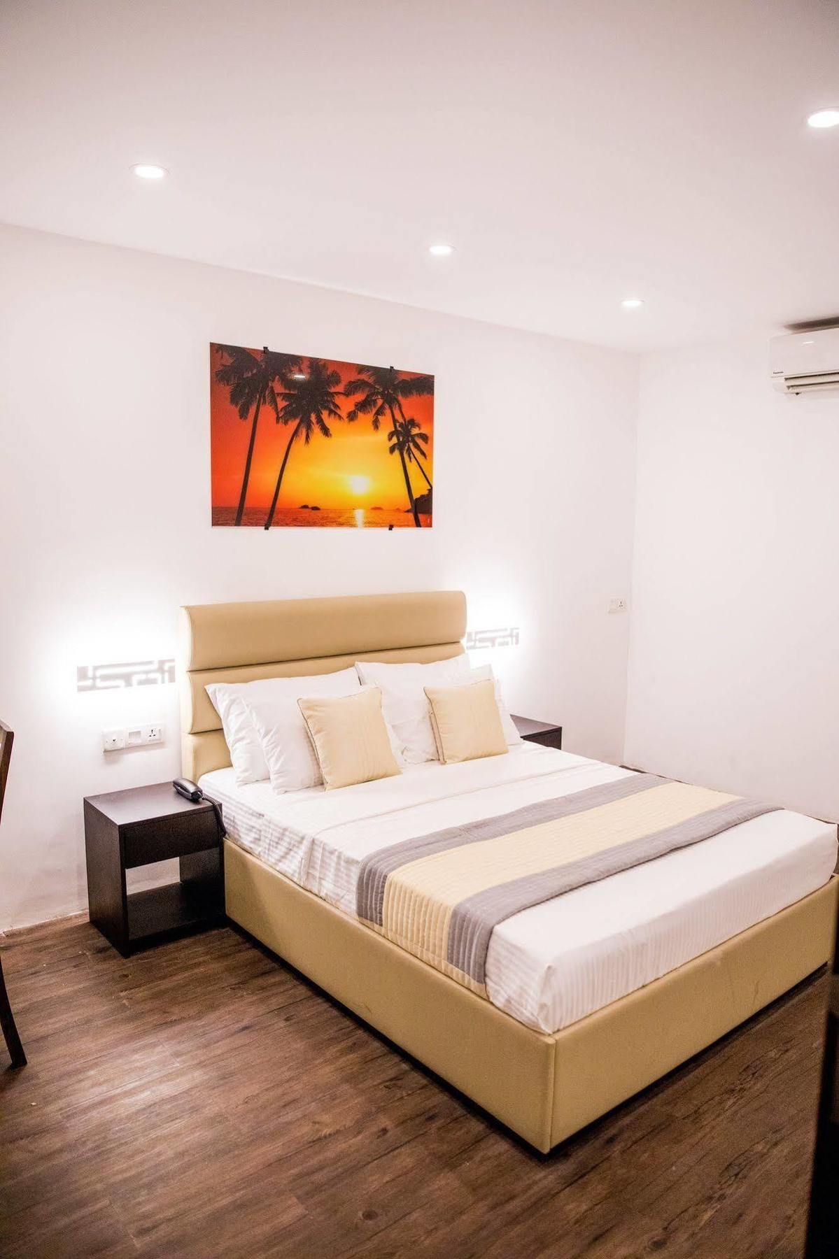 Venue Colombo Hotel Bagian luar foto