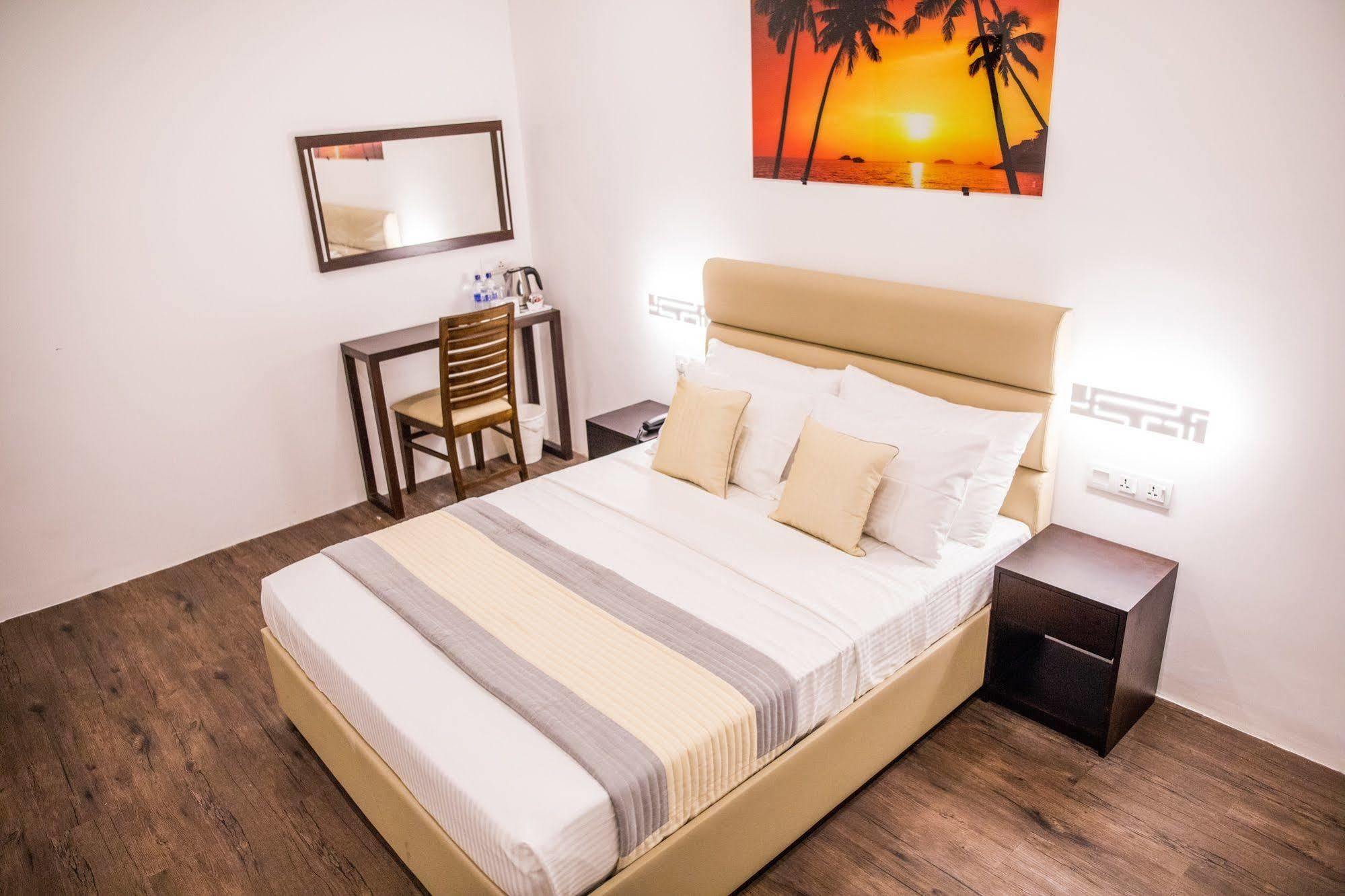 Venue Colombo Hotel Bagian luar foto